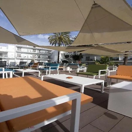 ホテル Eix Alcudia Adults Only ポルト・ダルクディア